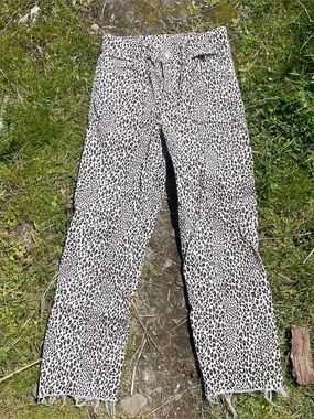 Cheetah pants 🌼🤎